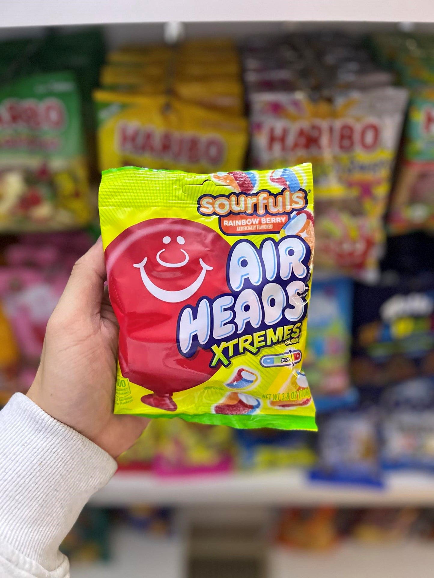 AIR HEADS XTREMES SOUR RAINBOW BERRY - 108G