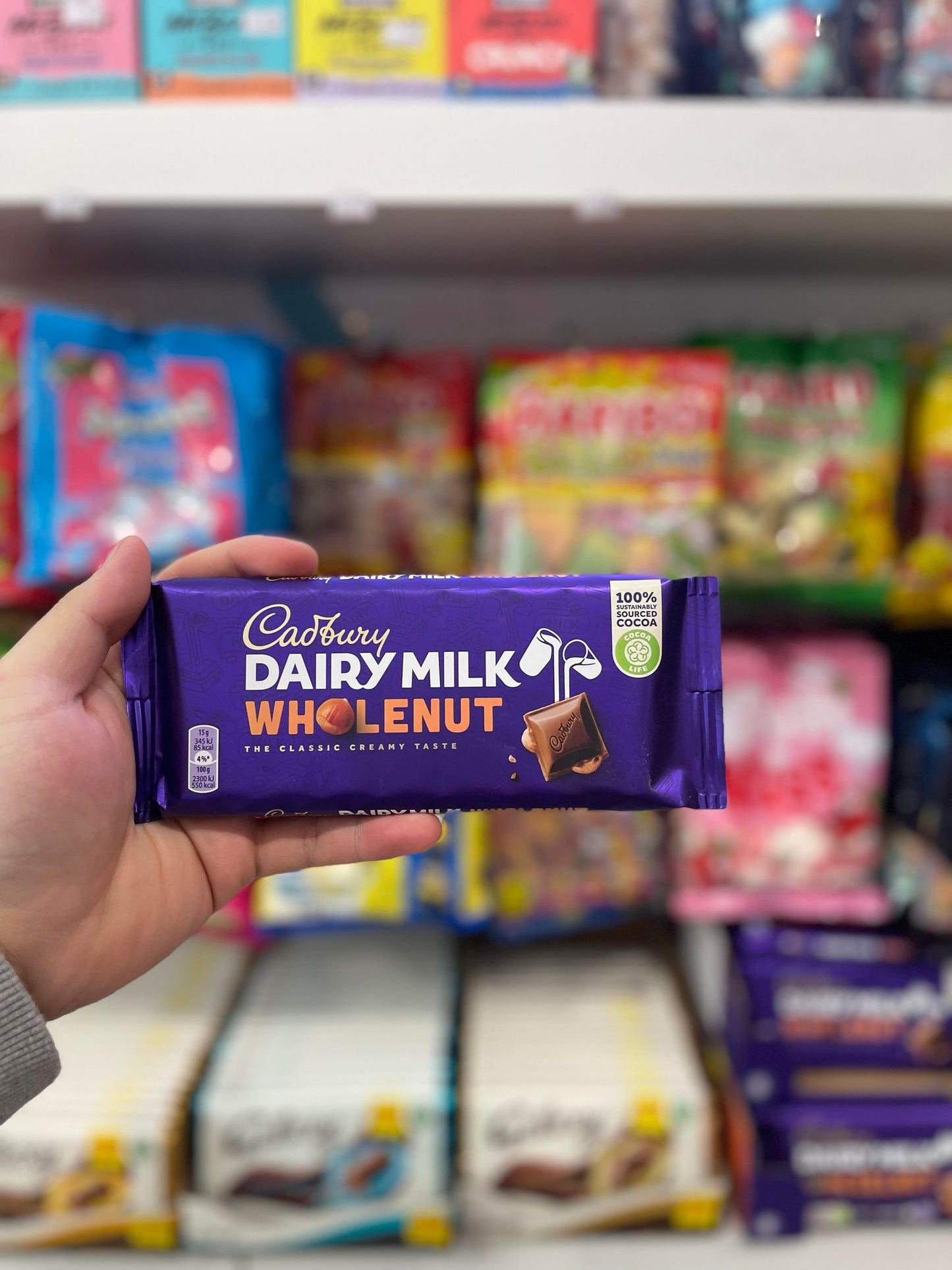 CADBURY DAIRY MILK WHOLENUT - 100g (UK)