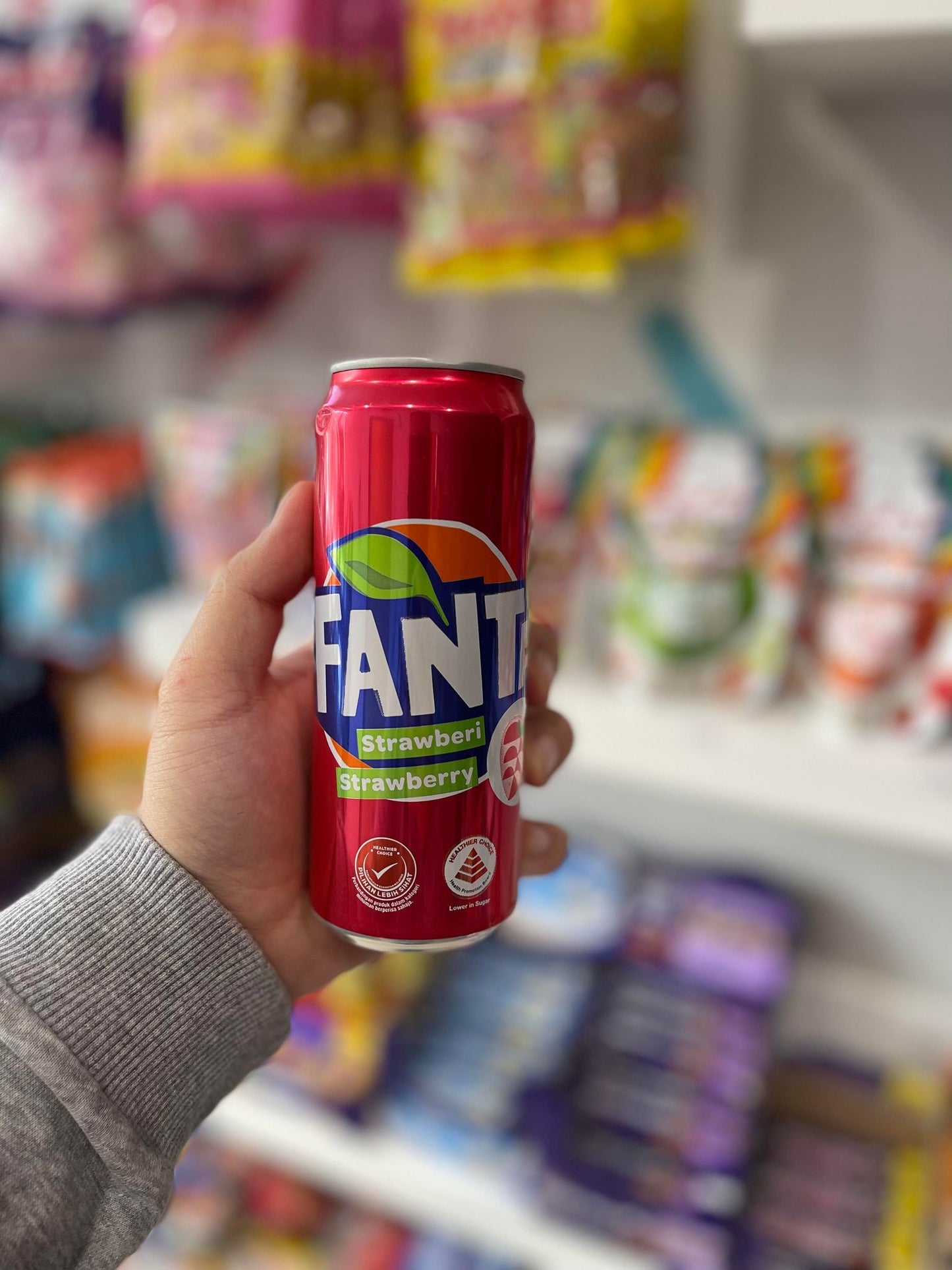 FANTA - STRAWBERRY 330ml (CHINA)