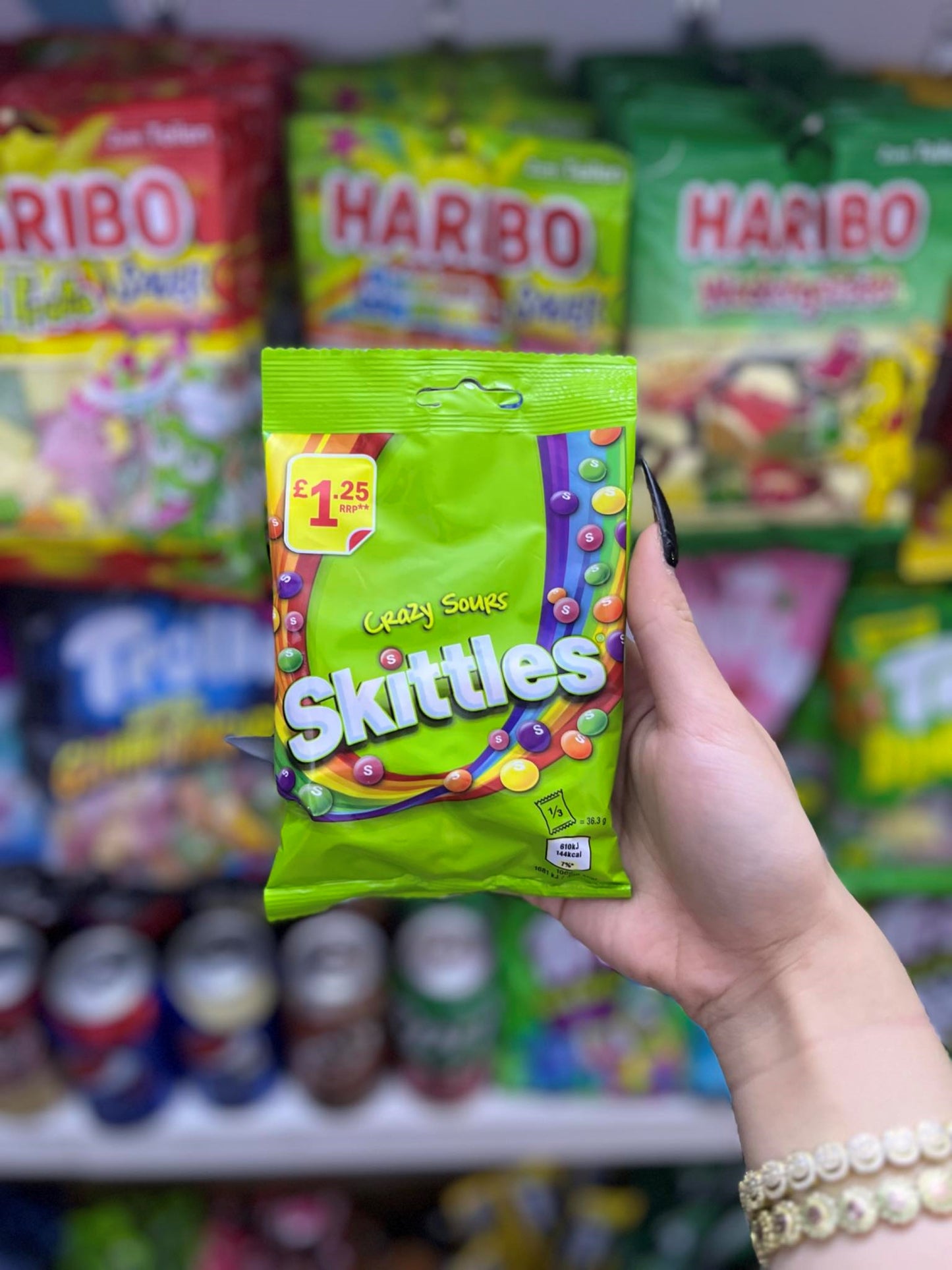 (UK) SKITTLES CRAZY SOURS - 109G