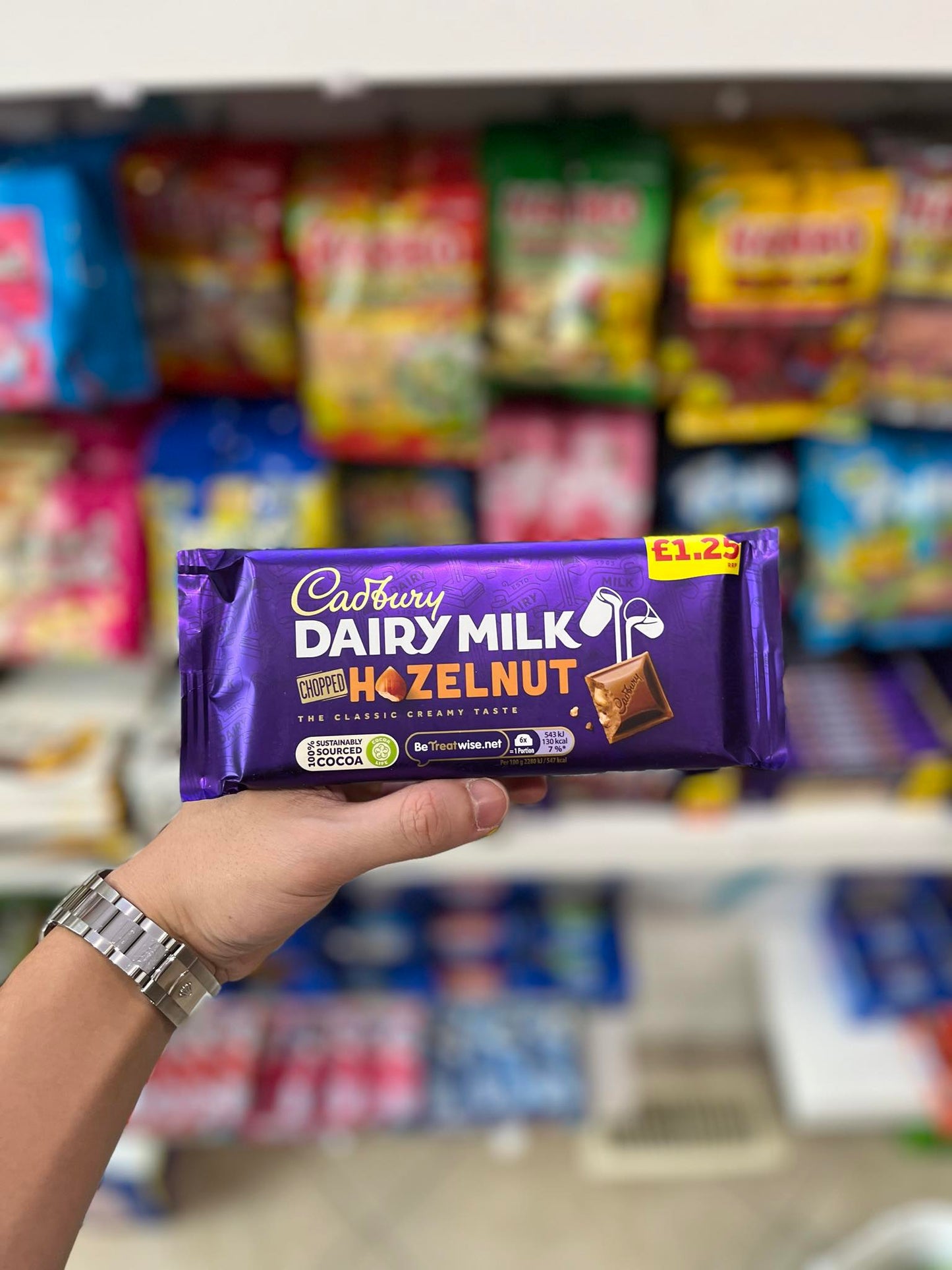 CADBURY - DAIRY MILK HAZELNUT