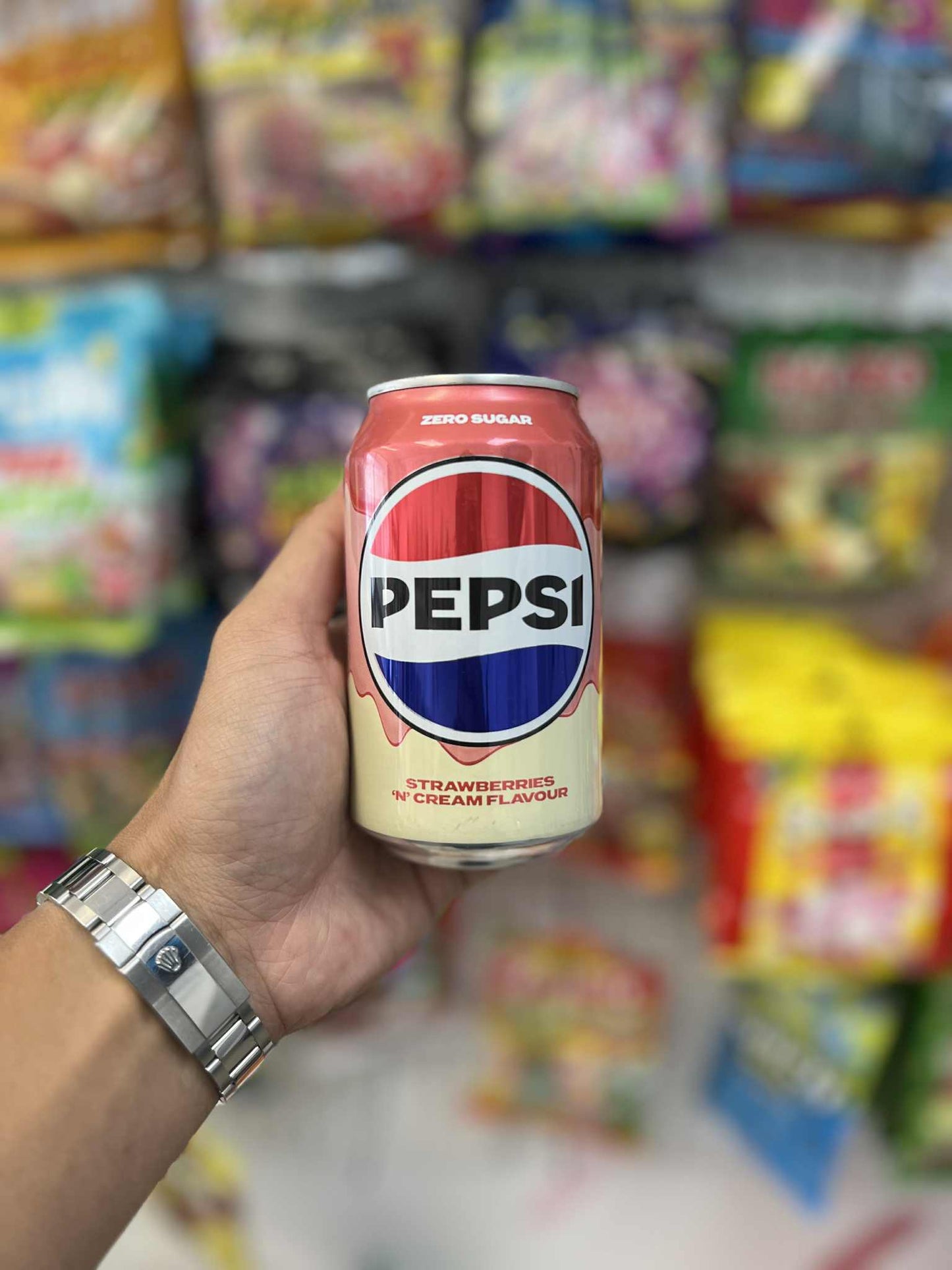 (UK) Pepsi Strawberries & Cream Zero Sugar – 330mL