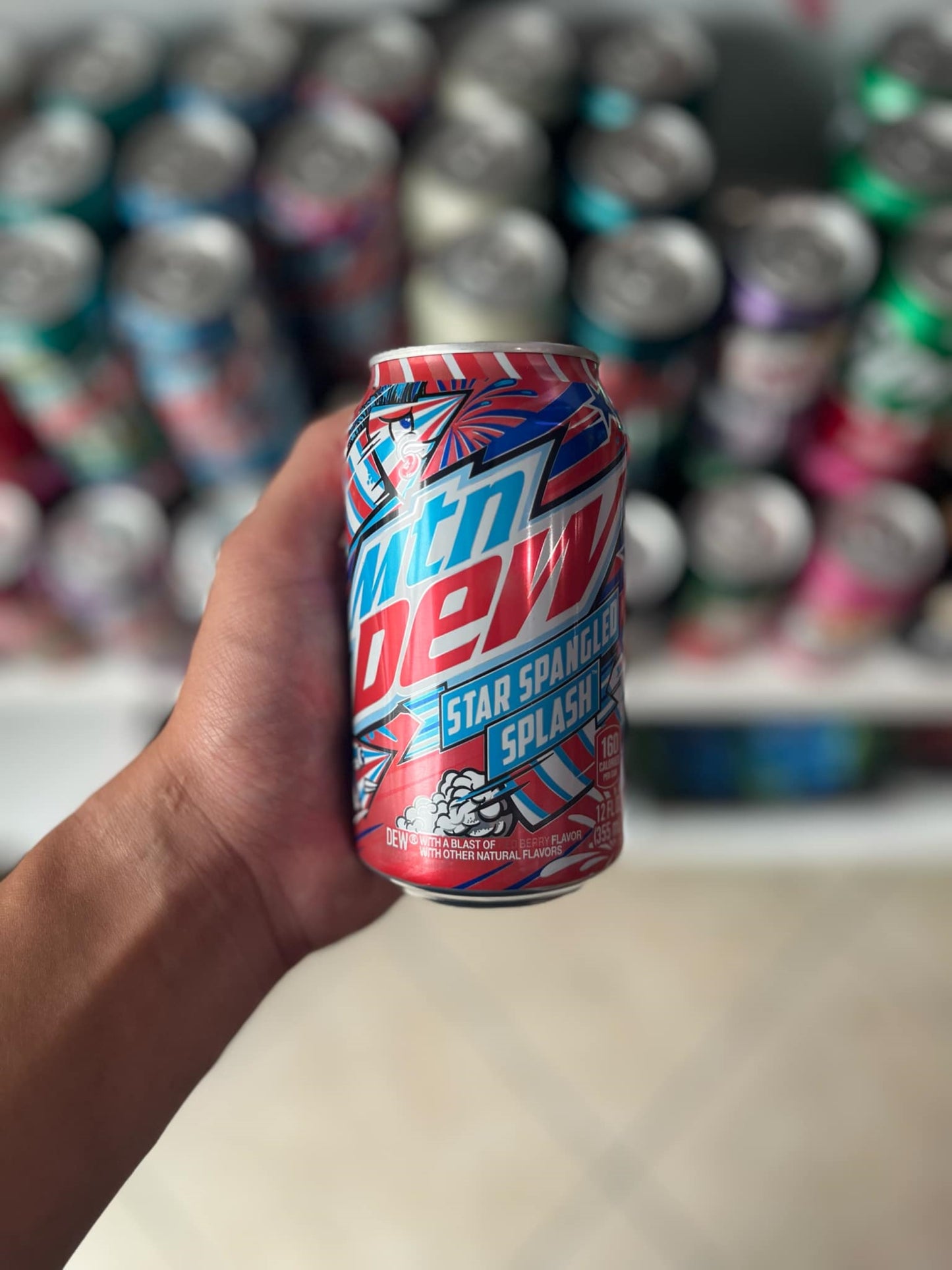 (USA) MOUNTAIN DEW STAR SPANGLED SPLASH - 355ML