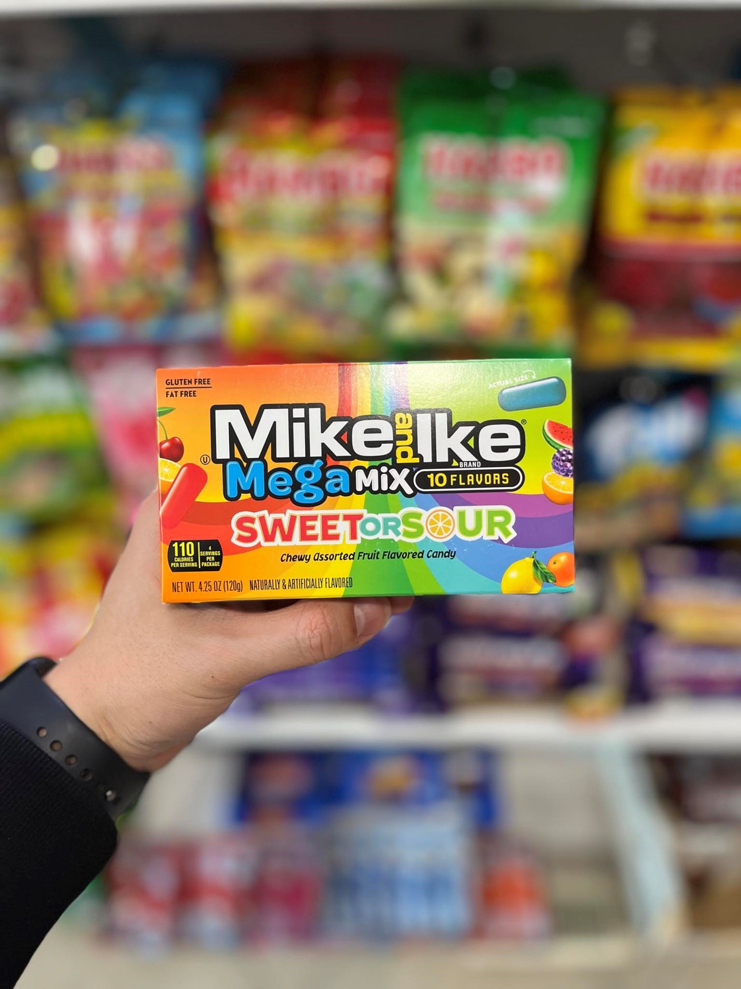 MIKE AND IKE MEGA MIX SWEET OR SOUR 🍬- 120G