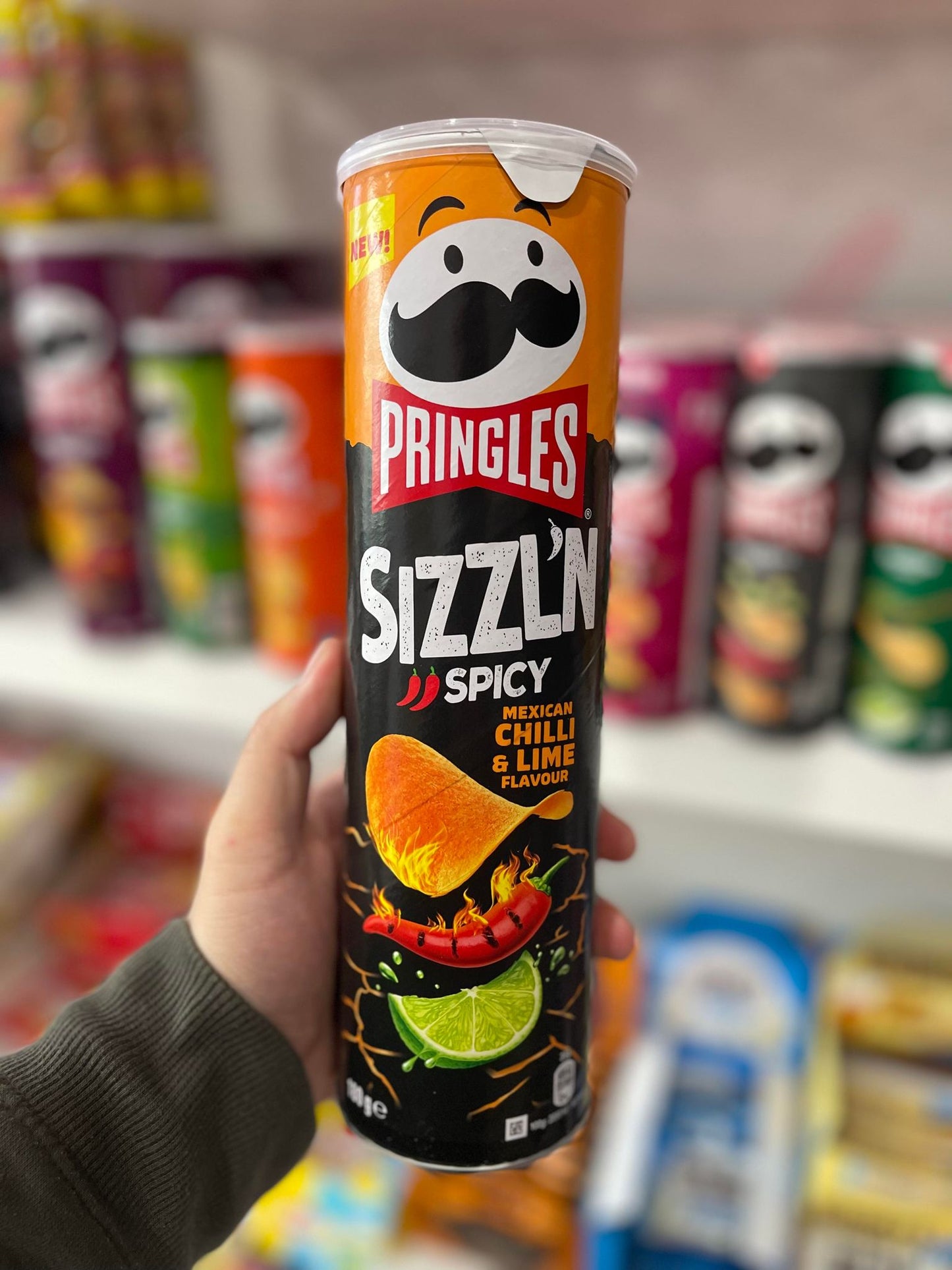 (UK) PRINGLES SIZZL'N SPICY MEXICAN CHILLI & LIME - 180G