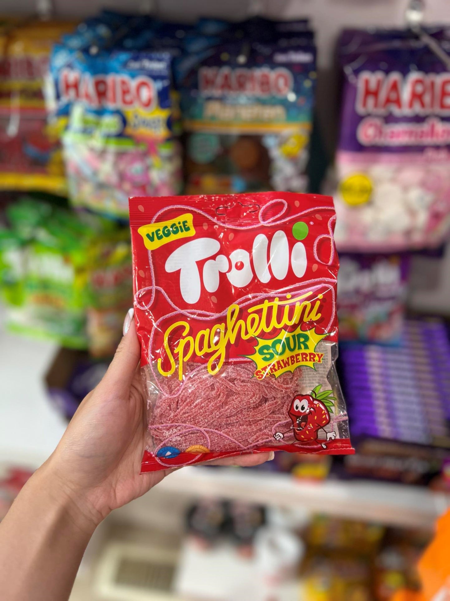 (GERMANY) TROLLI SPAGHETTINI SOUR STRAWBERRY - 100G