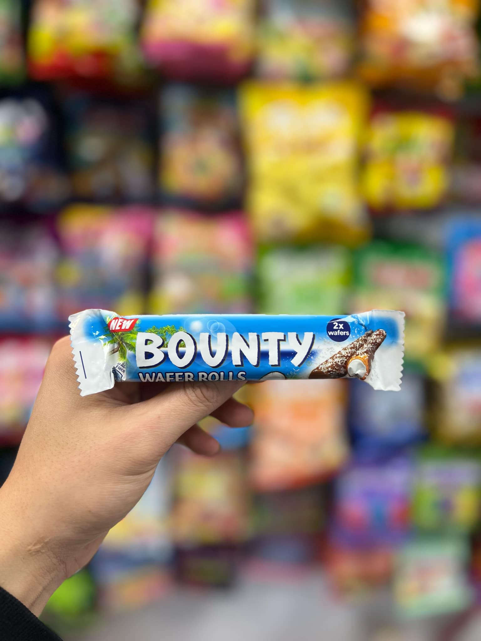 Bounty Wafer Rolls – Crispy Coconut & Chocolate Delight