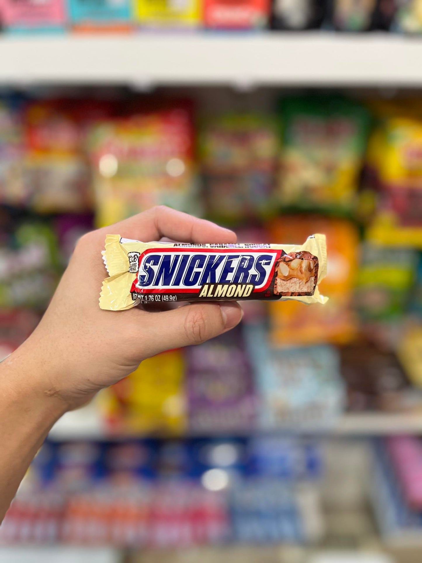 SNICKERS - ALMOND