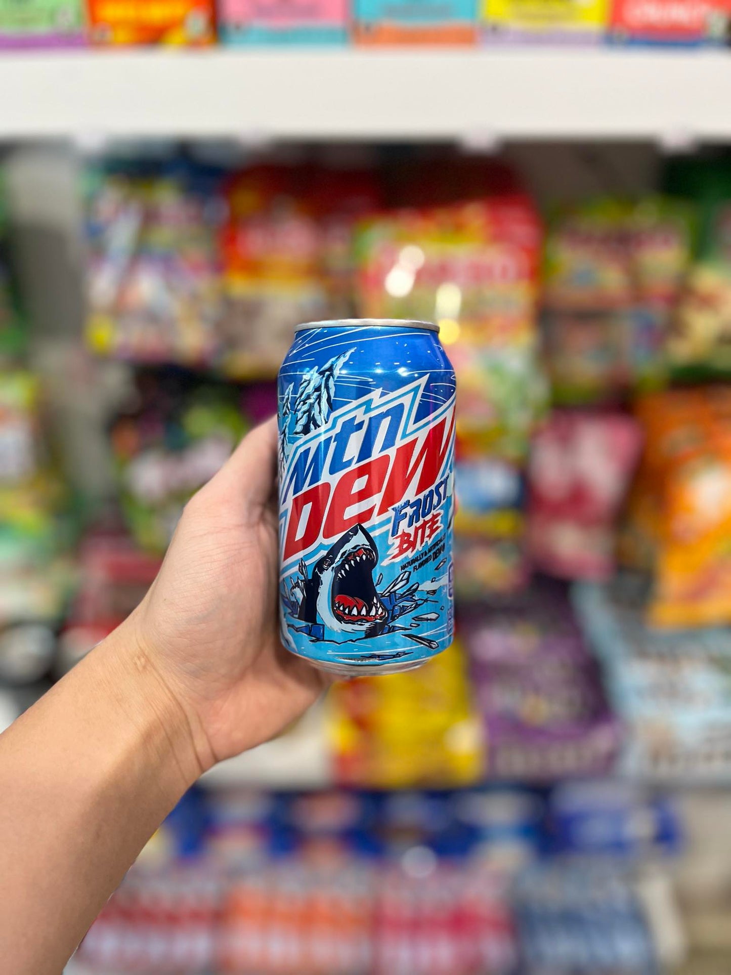 MOUNTAIN DEW FROST BITE (USA) 355ML