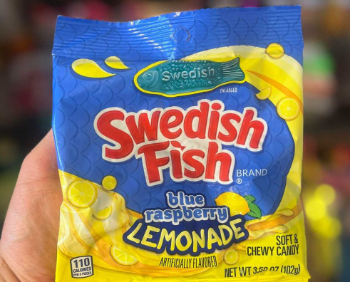 SWEDISH FISH BLUE RASPBERRY LEMONADE - 102G