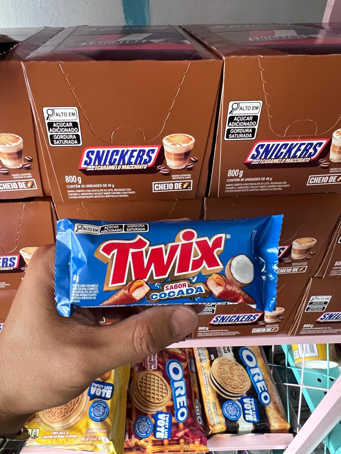 Twix Cocada Coconut Chocolate Bar (Brazil) - 40g